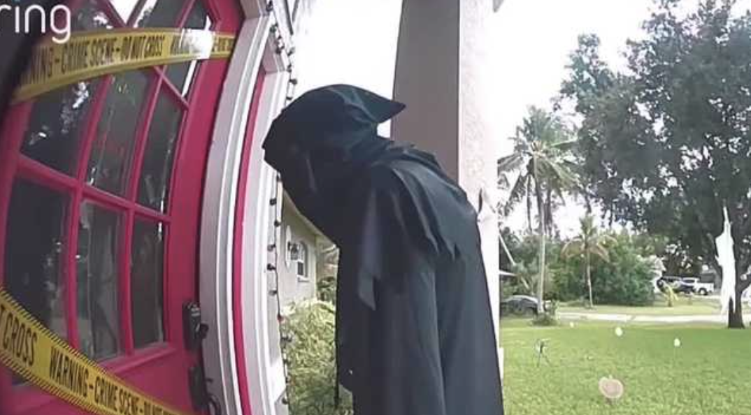 Child dressed as Grim Reaper startles Florida neighbors — WISN 12 Milwaukee
