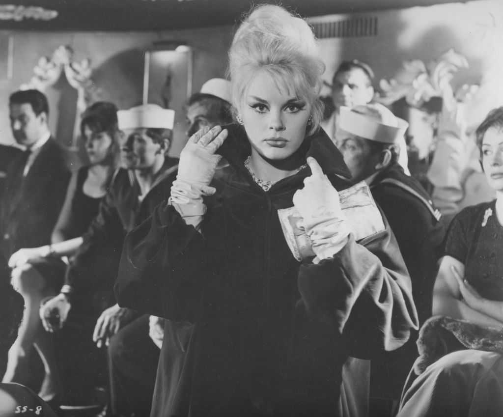 Actress Elke Sommer, known for roles in 1960s comedies and espionage films, dies at 85 — Pewaukee Community news