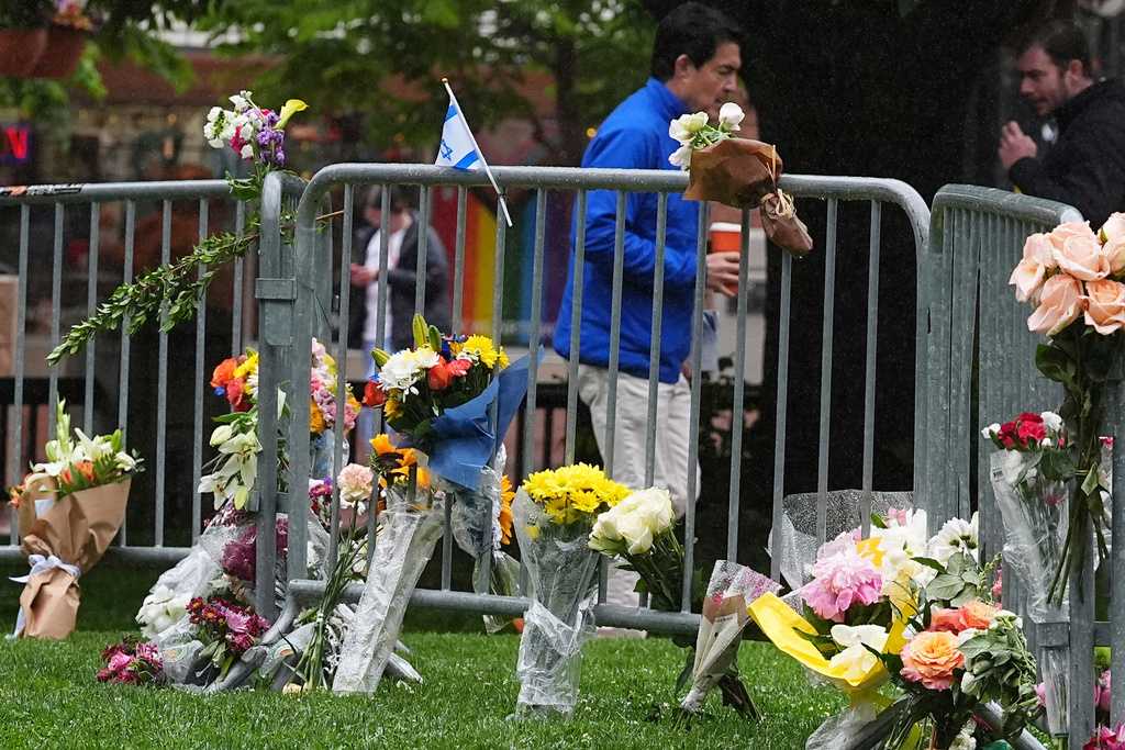 Man pleads guilty to federal hate crimes in deadly firebomb attack on Colorado demonstrators — WISN 12 Milwaukee