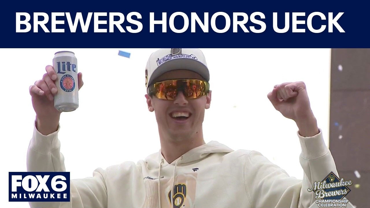 Brewers Championship Parade: Team stops at Uecker mural — Pewaukee Arts news